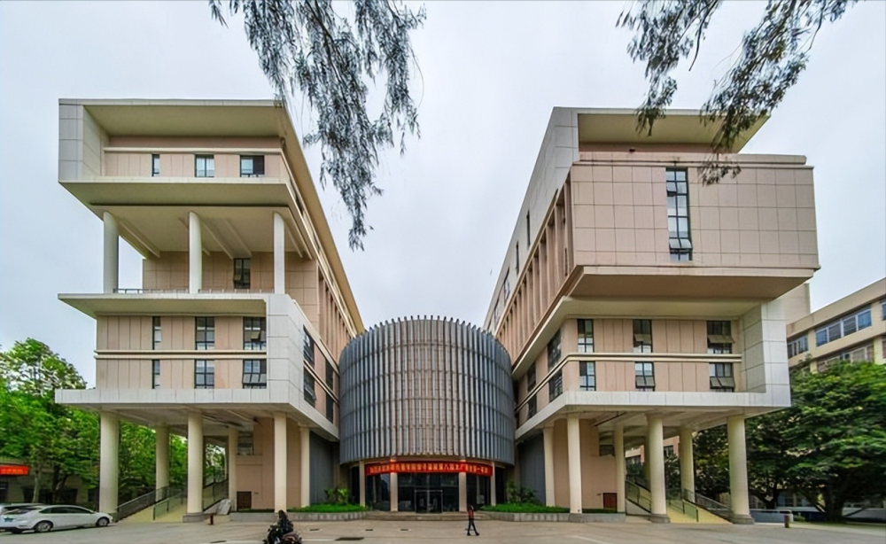 广西大学医学院公布考研录取名单初试第一被刷原因让人想不通