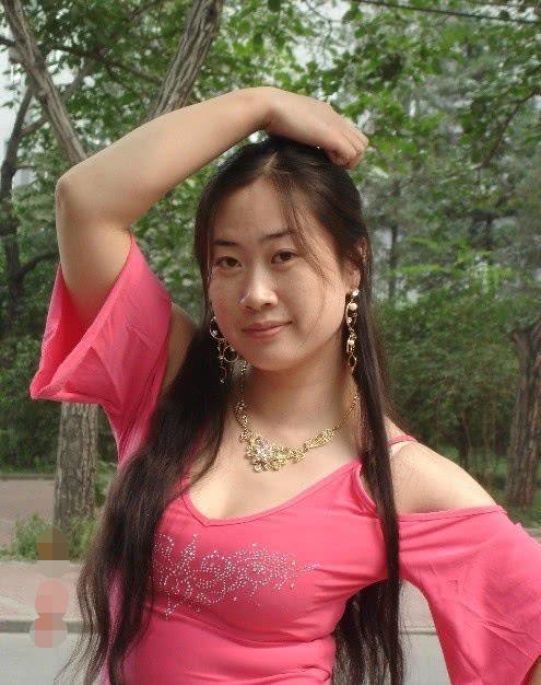 网红鼻祖芙蓉姐姐:曾扮丑因走红网络,如今身价过亿,颜值超高_腾讯新闻