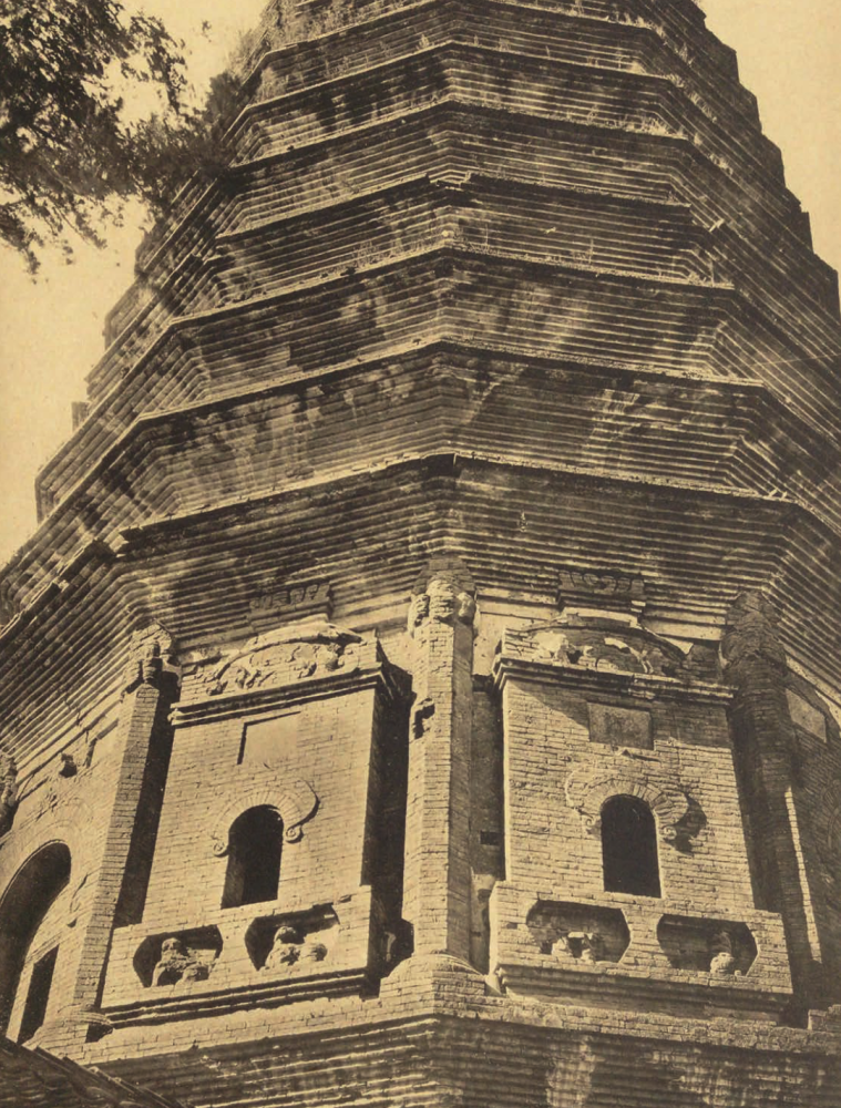 砌筑而嵩岳寺塔便位于寺庙中心嵩岳寺竣工八年后命人修建嵩岳寺作为