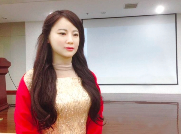 售价飙到10万元|日本_科技|机器人|金属|美女机器人