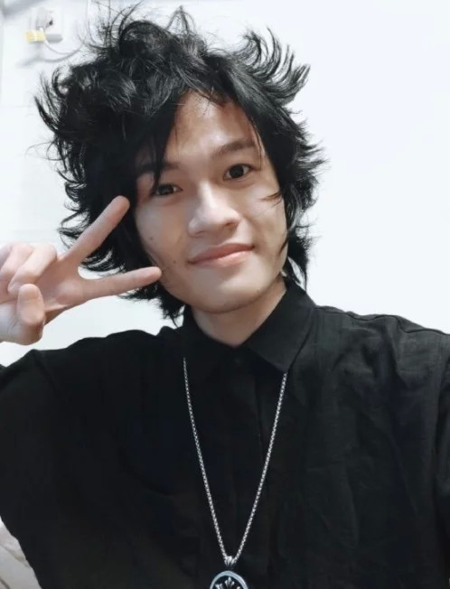 葬爱家族创始人11岁出圈后被富婆看中如今怎么样了