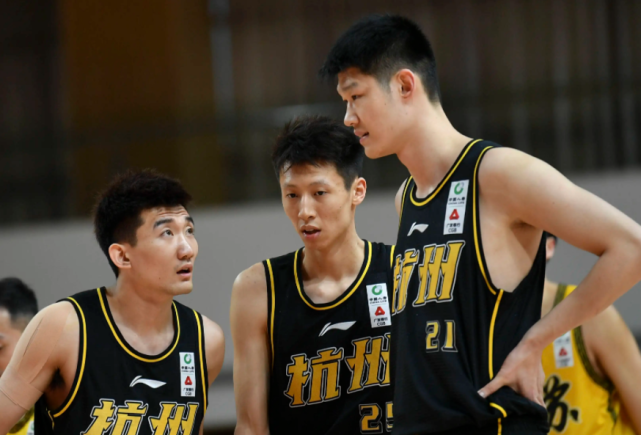 Cba评选再引争议 众媒体人表态评选规则太扯 套入公式引嘲笑 Cba Nba 辽宁男篮 郭士强 李春江