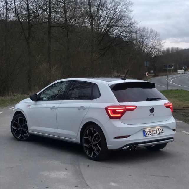 解析2022款大众pologti配20t四驱颜值太高65秒破百