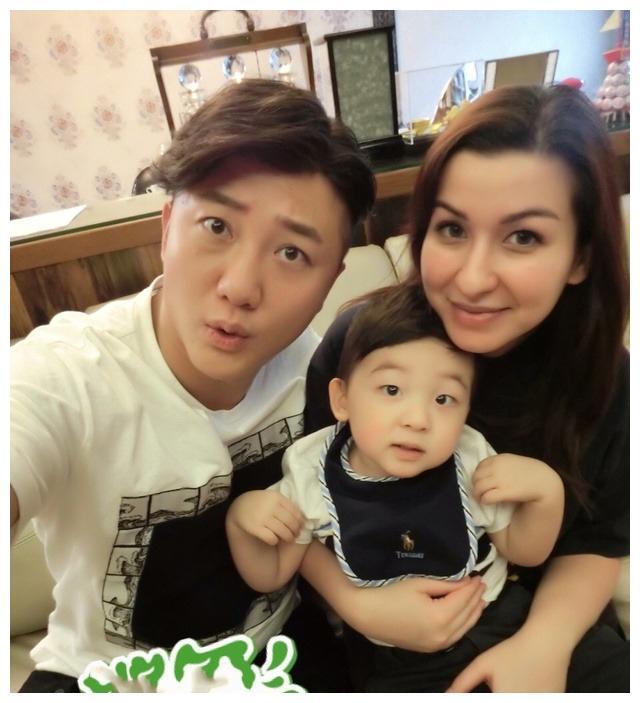 关喆的完美人生当人民教师娶葡萄牙老婆生三胎妻子身份高贵