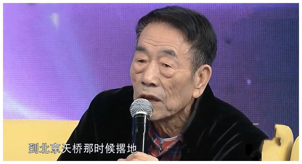 在玩闹中杨少华对相声也产生了浓厚的兴趣,常连安的儿子常宝霆跟