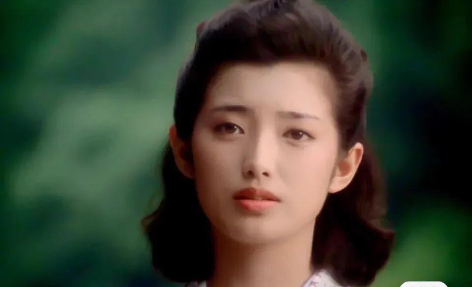 怎么样评价日本昭和时代的神颜山口百惠她的老公撞脸刘昊然