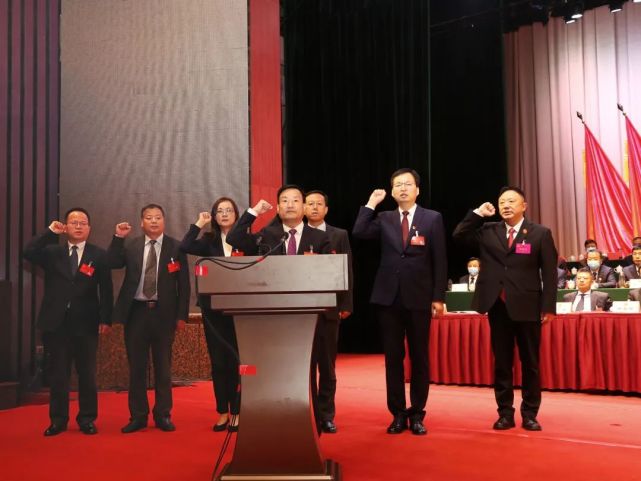 张鹏同志当选西安市莲湖区人民法院院长