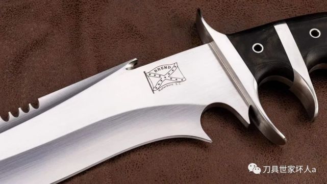 【布兰登 狂鲨战斗刀】