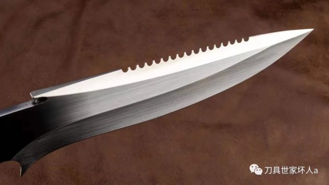 【布兰登 狂鲨战斗刀】