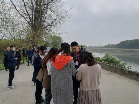共护一江水 广汉市向阳镇与临界乡镇开展常态化"跨界"巡河