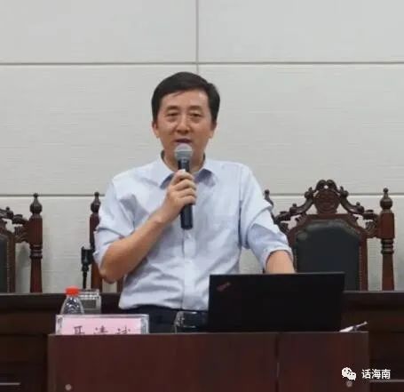 他是新任的海南大学副校长