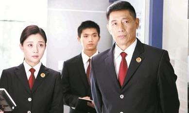 黑龙江"1号"涉黑案纪实:检察官成黑老大,8年肢解焚尸26人|袁成|蒋英库
