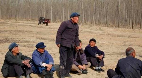 好事不出门,坏事传千里,何五云被家暴的事情很快传遍了全国,汪文生的
