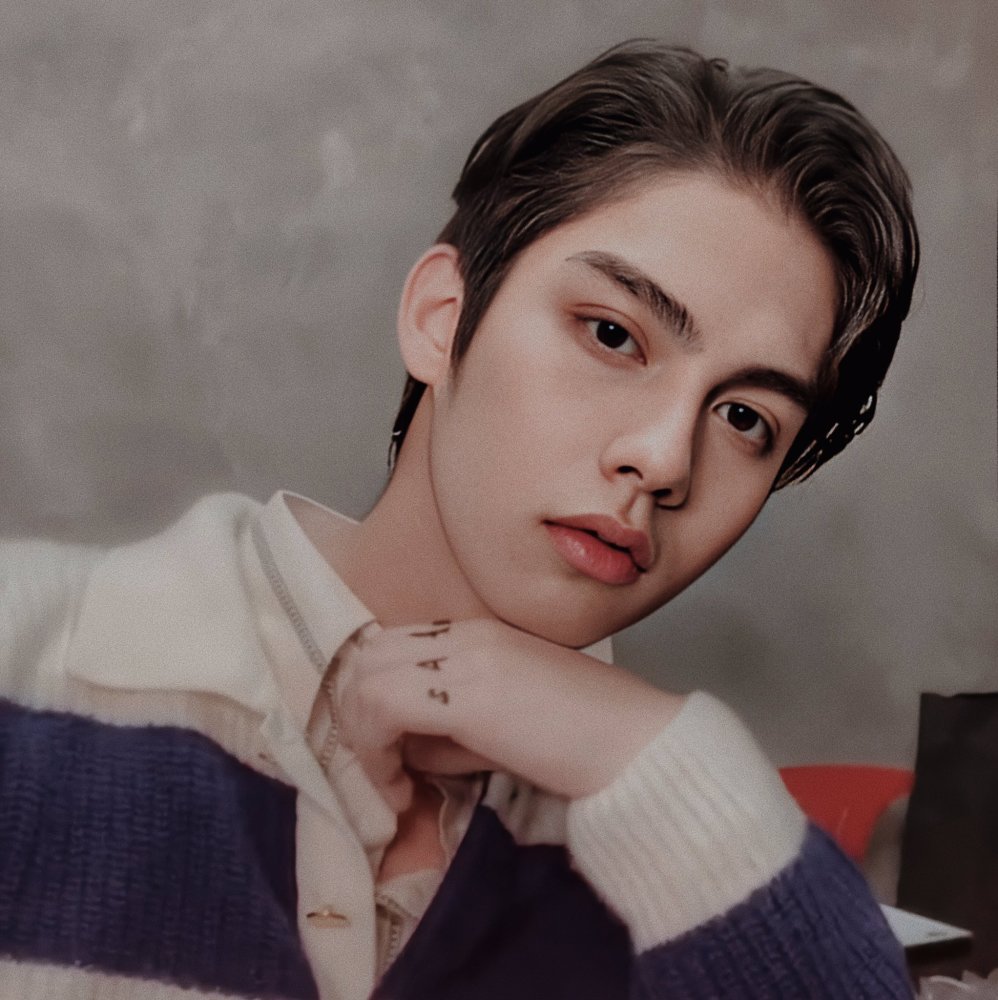 bright这张脸,还是"面瘫"时最好看插图10