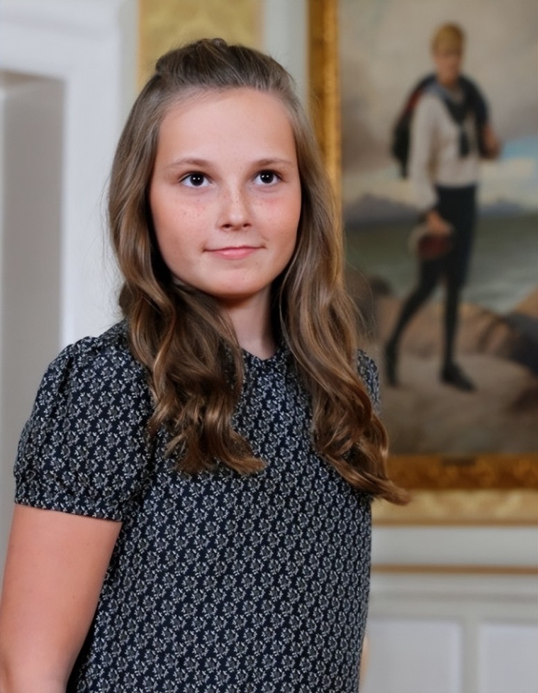 挪威未来女王600年来首个女王储开战机太帅曾因母亲遭质疑