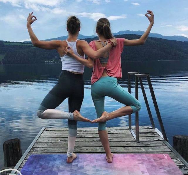双人瑜伽,这样凹造型,真的太好看啦
