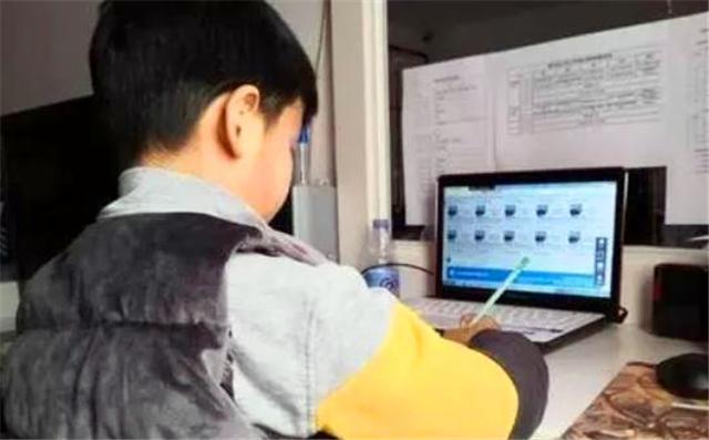 北京发布通知，学生迎来“坏消息”，居家学习，家长有些发愁扶鹰教育是微商