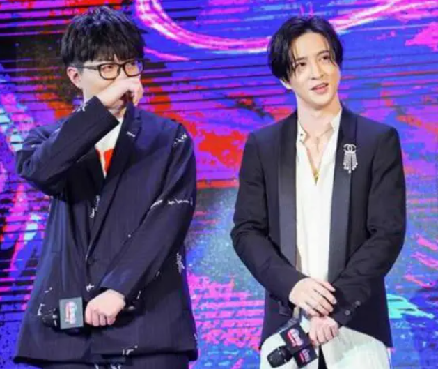毛不易:遭华晨宇当众批评,却被薛之谦一路力保,他到底凭什么?