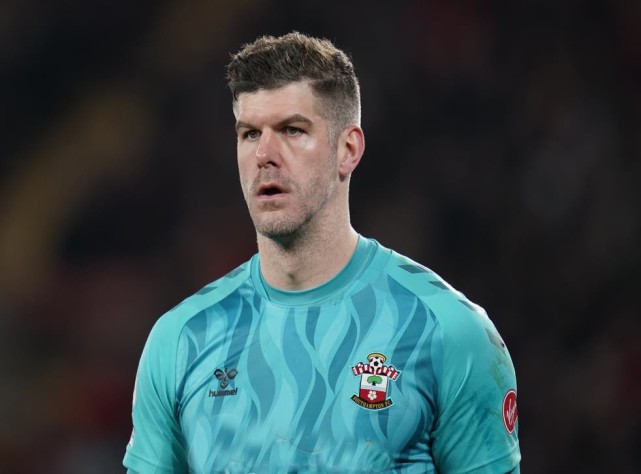 熬过抑郁与重伤,五年后再获三狮军团召唤的弗拉泽·福斯特