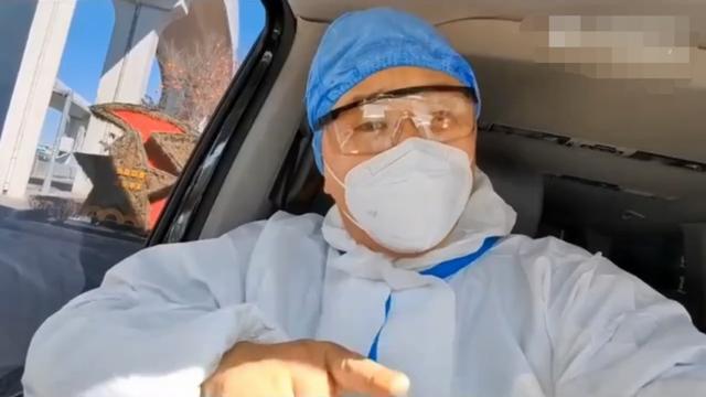 孩子核酸现场为防疫者跳舞引争议 志愿者:耽误工作