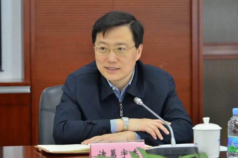 中央批准诸葛宇杰任上海市委副书记