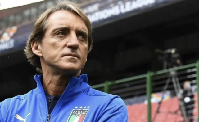 尤文旧将马西莫-毛罗接受了《共和报》的采访,分析了意大利被北马其顿