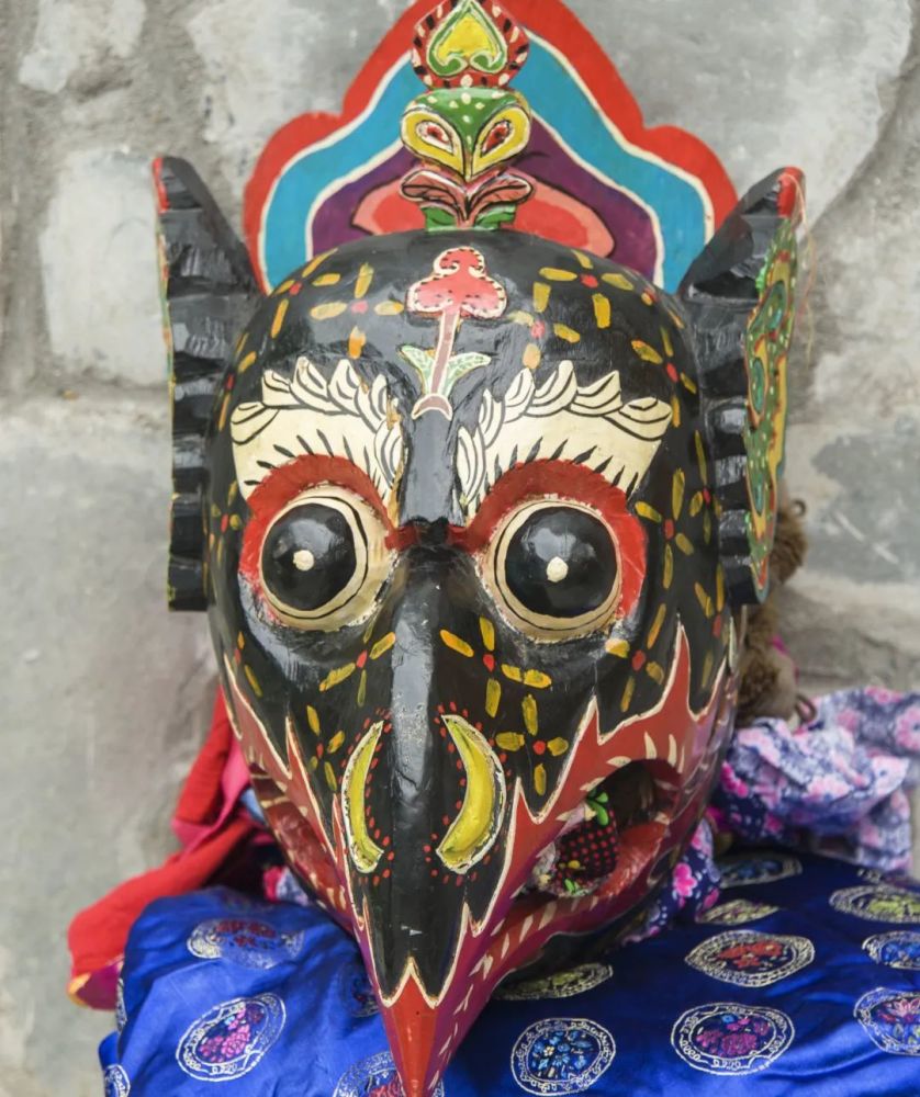 【民俗】白马藏族民俗:"㑇舞"面具的分类_腾讯新闻