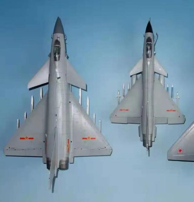 歼10战机为啥坚持不开发"双发版本",只是因为这几个原因吗?