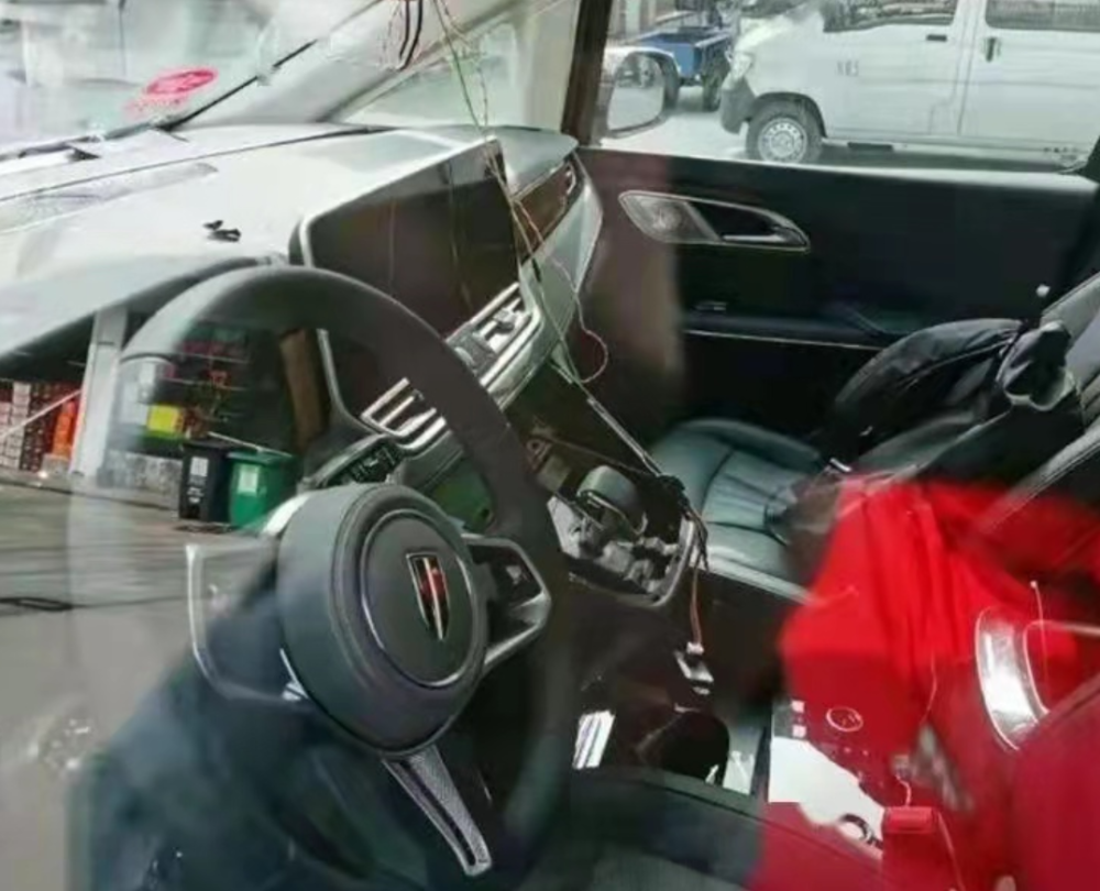 一汽红旗mpv实车现身代号c095全系20t8at比埃尔法还奢华