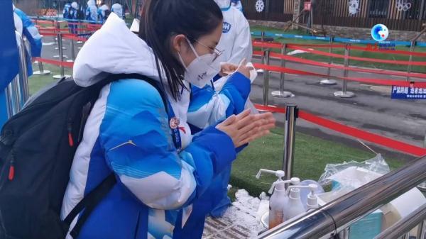北京市人体器官捐献志愿者近11万人，近万名器官移植等待者重获新生一起的英语