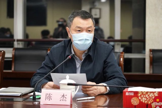 区长高奕奕,区委副书记陆奕绎,区委常委,副区长孟庆源,副区长翟磊,薛