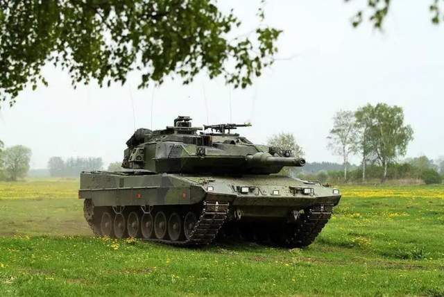 世界战车集锦:豹2系列家族坦克欣赏_腾讯新闻