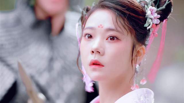 明明被夸像戚薇紫宁为什么一到古装剧颜值就下跌得这么厉害