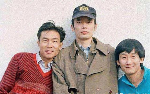 演员谢园一生无儿无女61岁遗憾离世他的小妻子邱悦怎样了