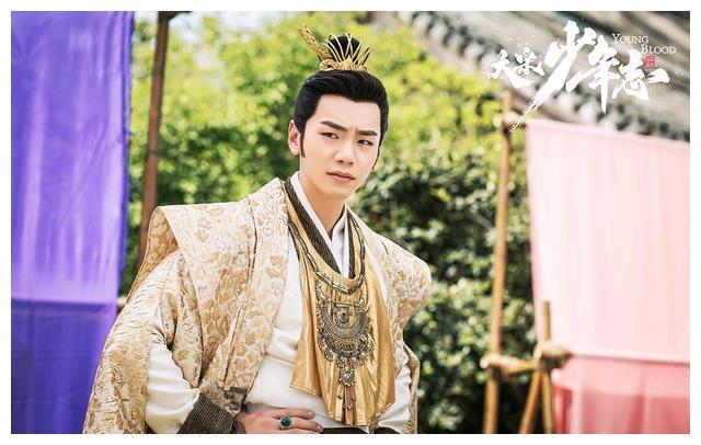 虽然有轻喜剧风格,但故事结构缜密,人物塑造形象鲜明,获得了很多自称