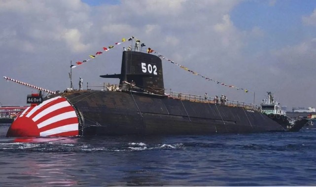 打破最大吨位纪录,日本"大鲸号"潜艇正式服役,排水量高达3000吨