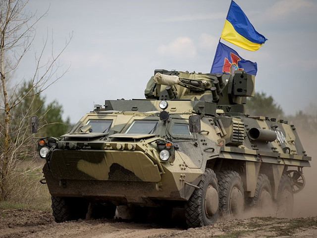 乌克兰btr-4步兵战车,曾因钢板焊接不好被拒收