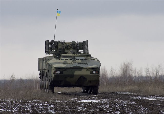 乌克兰btr-4步兵战车,曾因钢板焊接不好被拒收