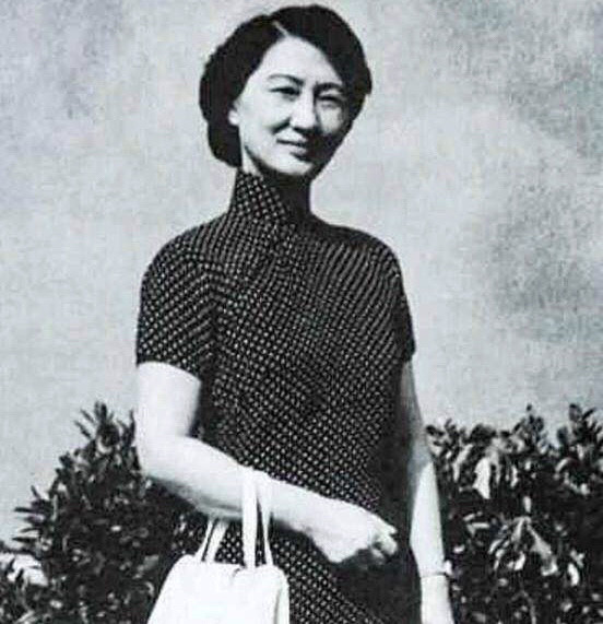 谷瑞玉:与张学良离婚后,未再改嫁,家里放满张年轻时的照片