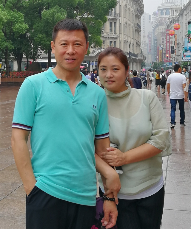 胡亚捷与妻子汤静一边互相嫌弃一边不离不弃活成儿子的榜样