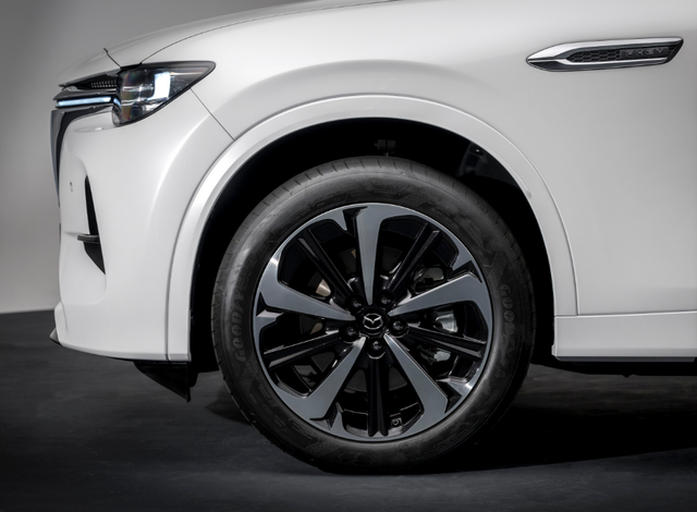 后驱suv排行榜_纵置后驱配6缸引擎,日系又一豪华SUV亮相,纯进口比宝马X3还好看