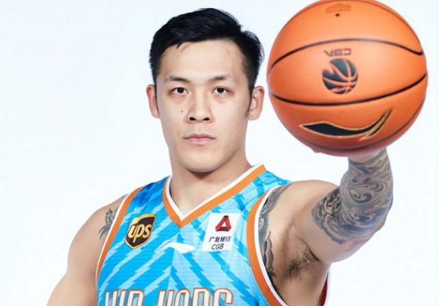 周仪翔废了!赛前放大话,但42分钟仅9分,台湾联赛都待不下了?