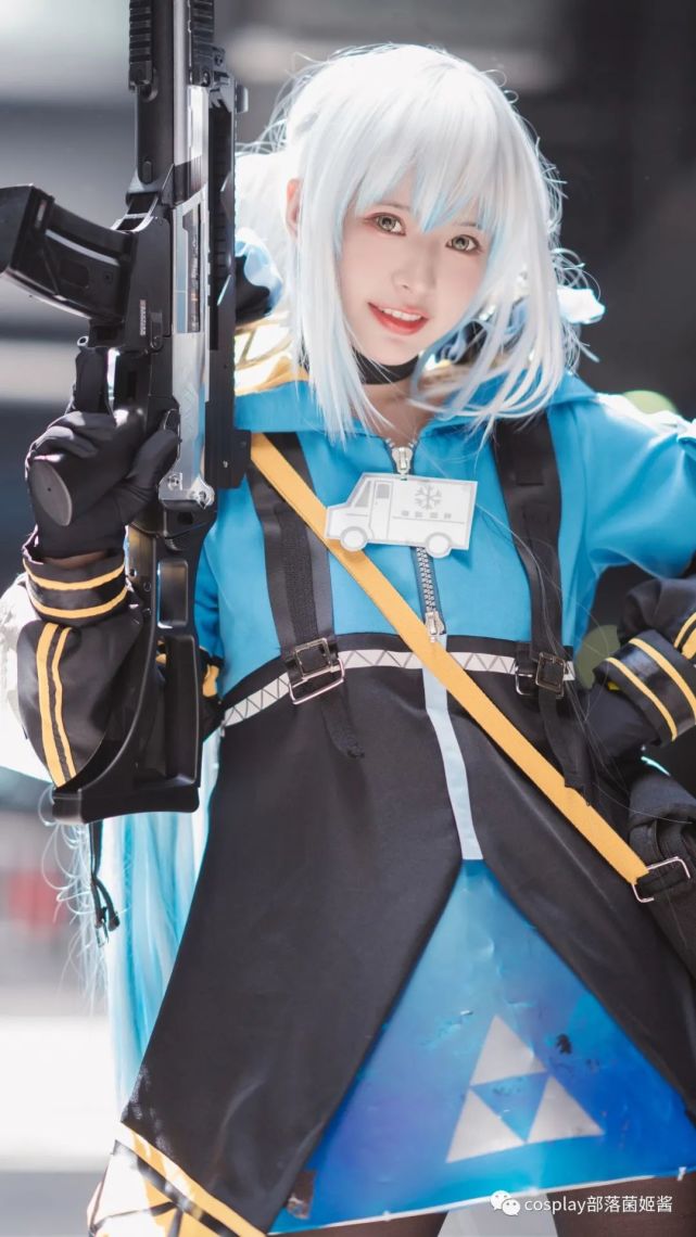 cos:卡拉比丘67宣传车cos正片@肃雨