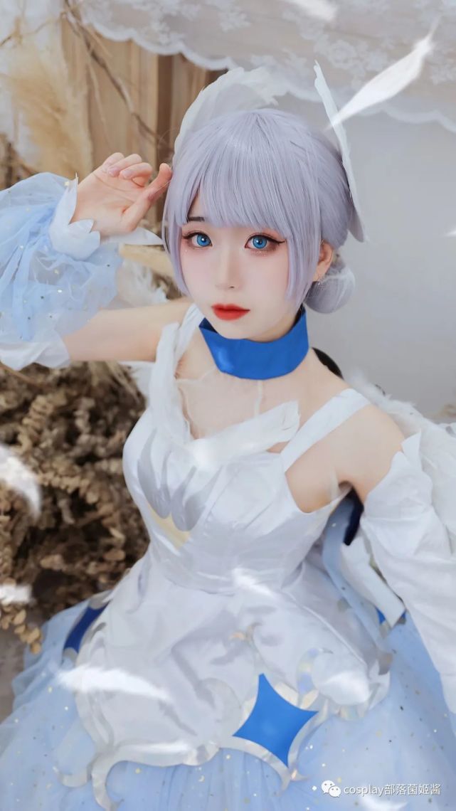 cos:王者荣耀小乔天鹅之梦cos正片@子苓