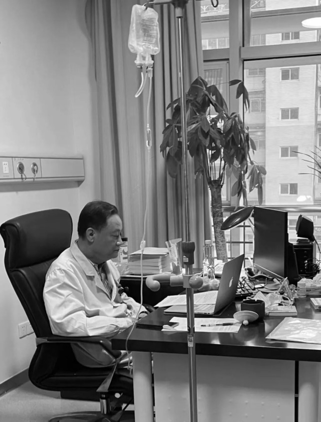 送别我国著名血液专家周剑峰教授!患者悼念:"为我们带来光的人走了"