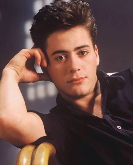 别演钢铁侠了漫威想让唐尼出演蜘蛛侠甚至专门出了一部漫画