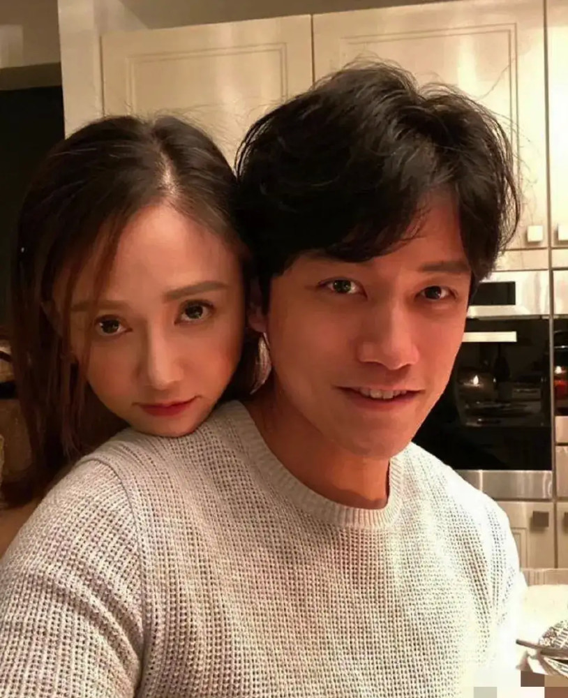 这一对好甜陈乔恩晒男友艾伦做饭还说艾伦是自己的私厨