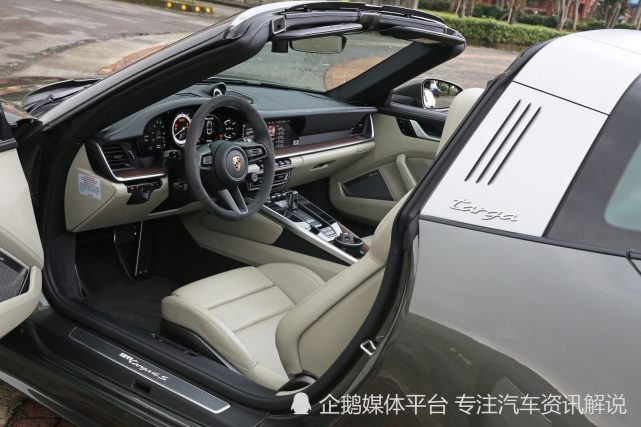 試駕點評保時捷911targa跑車版車型