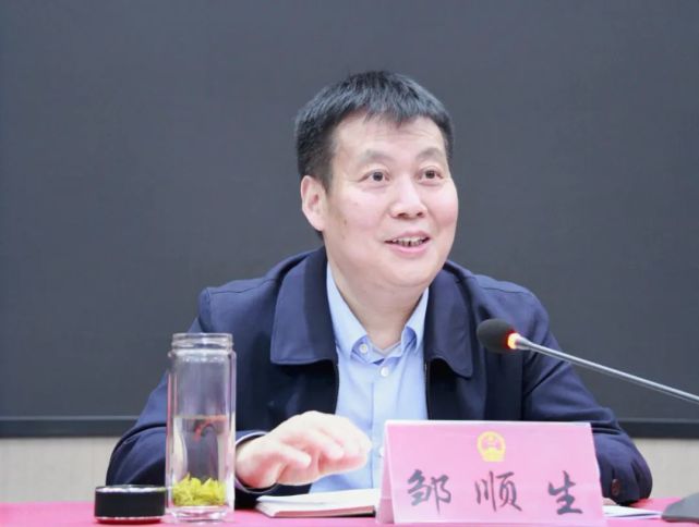 聚焦两会|邹顺生参加汉滨代表团审议政府工作报告