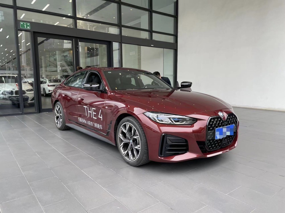 试驾宝马四门430i,动力没有外观凶猛?_腾讯新闻